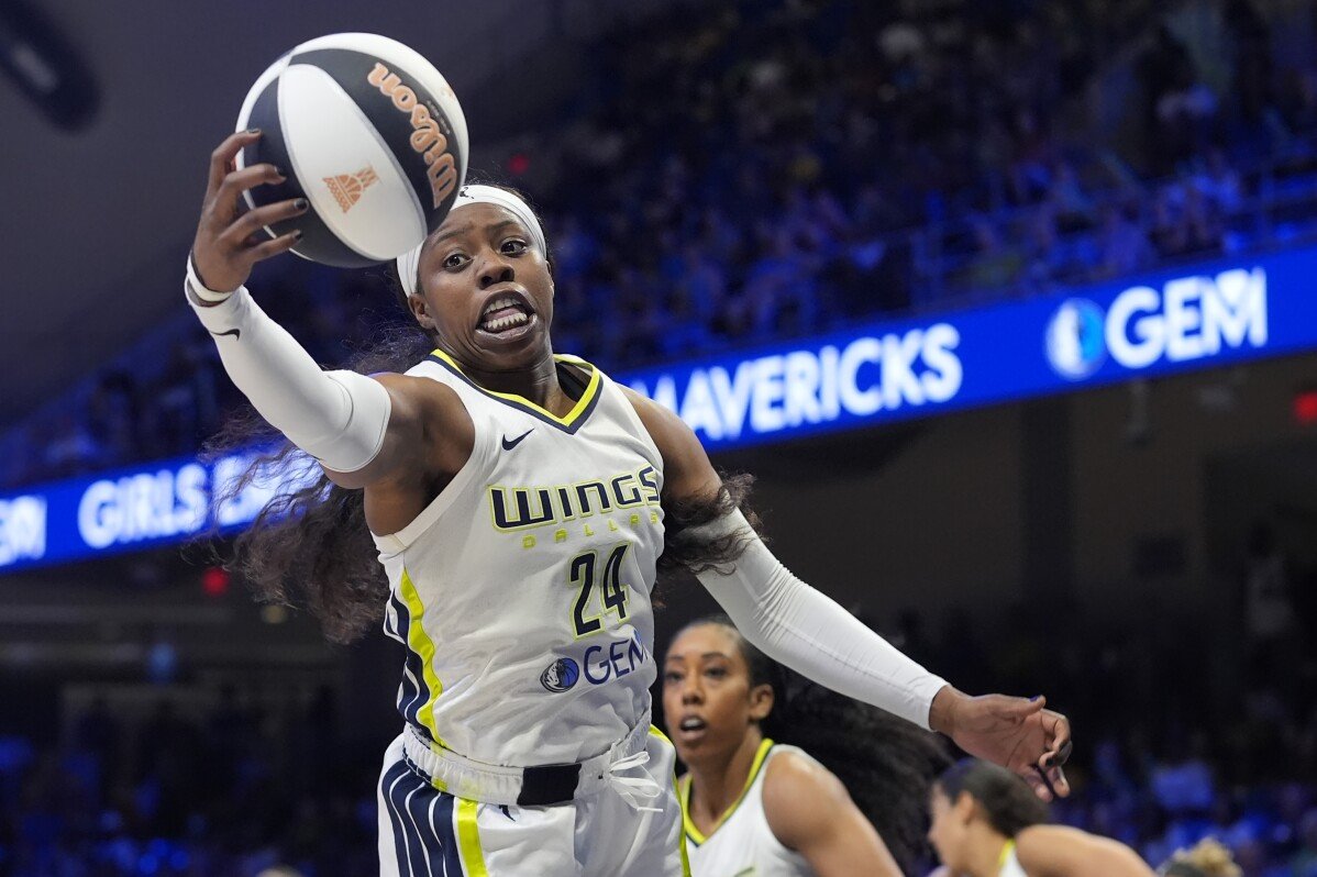 The Lakers đã thuê Redick và chọn Bronny. Họ rõ ràng hy vọng khóa chặt LeBron cho đến cuối cùng